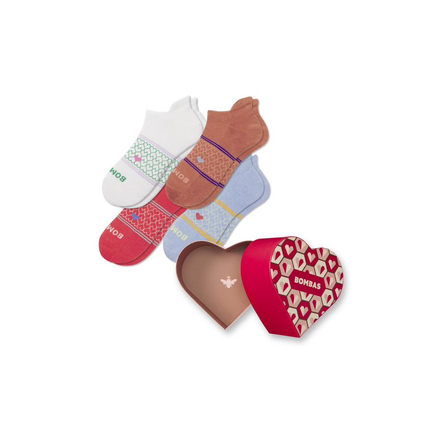 Women's Hearts Ankle Sock 4-Pack Gift Box - Family Travel Wrap